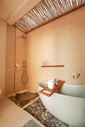 Luxury Villa, Courtyard View | Bathroom