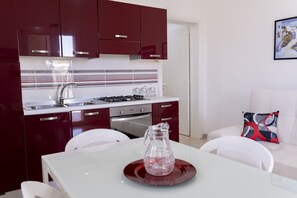 Fridge, oven