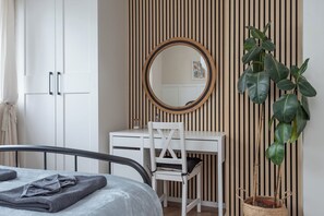 3 chambres, fer et planche à repasser, Wi-Fi, draps fournis