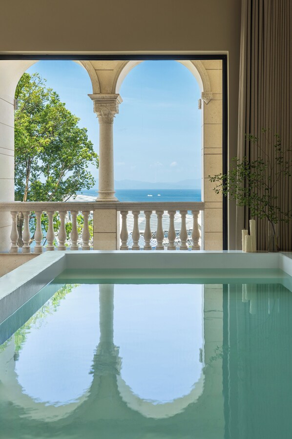 Yuanlan sea view balcony pool double bed room | ビーチ / オーシャン ビュー