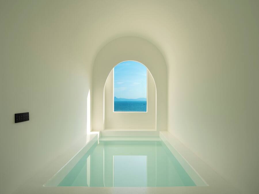 Moon Pool Sea View Balcony Hot Spring King Room | Premium bedding, down comforters, free minibar, free WiFi