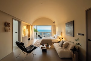 Liuguang sea view balcony pool double bed room | 高档床上用品、羽绒被、迷你吧（备有免费物品）、免费 WiFi