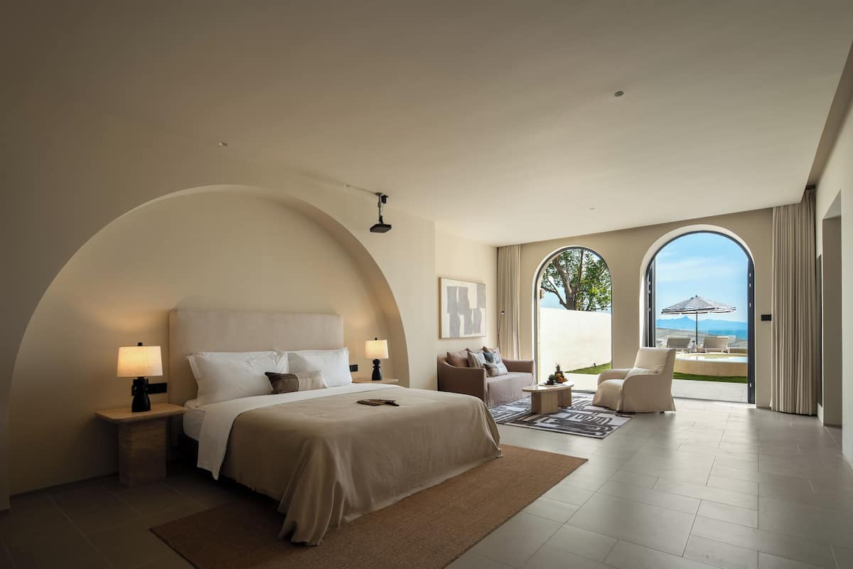 Cloud stairs and sea view pool double bed room | Premium bedding, down comforters, free minibar, free WiFi
