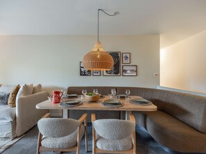 Dining - Alchimie B11 (CHATEL)