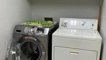 Habitación estándar | Escritorio, wifi gratis y ropa de cama