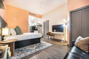 2 slaapkamers, een strijkplank/strijkijzer, wifi, beddengoed