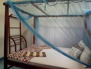 4 Schlafzimmer, Bügeleisen/Bügelbrett, WLAN