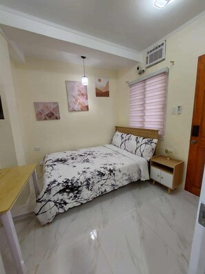 1 غرفة نوم ومكتب وواي فاي مجانًا وملاءات أسرّة