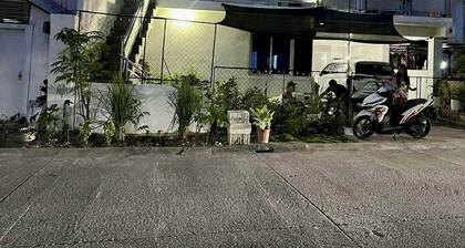 Charming Room in Delightful Compostela with Free Breakfast & Outdoor Seating