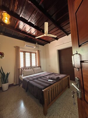 2 間睡房、熨斗/熨衫板、Wi-Fi、床單