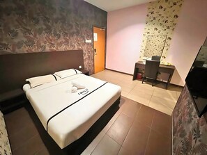Double Room | Desk, iron/ironing board, free WiFi - Seeds Hotel Cheras Permaisuri (Kuala Lumpur)