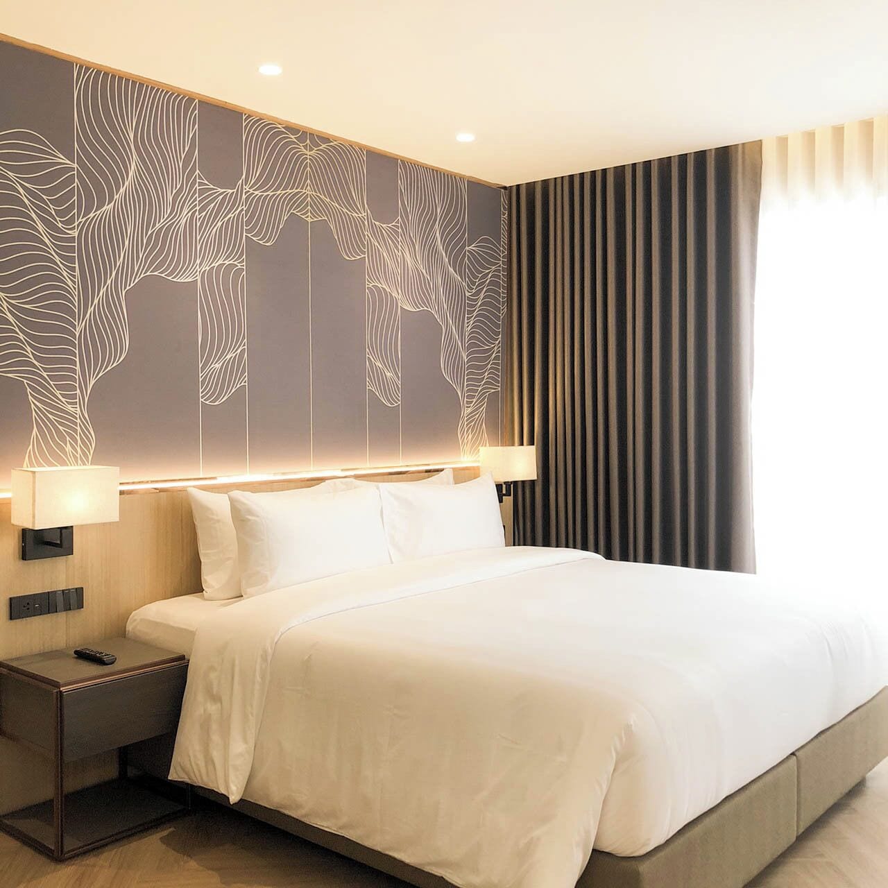 Familie suite, uitzicht op de stad | Een gratis minibar, een kluis op de kamer, een bureau