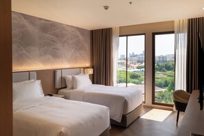 Free minibar, in-room safe, desk, blackout curtains - Samsara Hotel Pattaya (Pattaya)