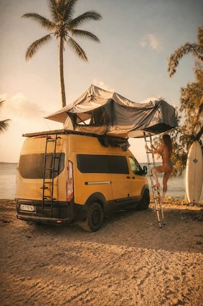 Beach towels - Longani" converted van (Le Tampon)