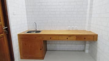 Quarto casal clássico, sacada | Escrivaninha, espaço de trabalho para notebook, Wi-Fi de cortesia