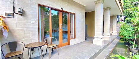 Quarto casal luxo, terraço, vista para o jardim | Vista para o jardim