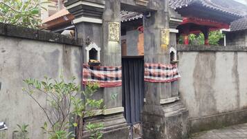 Fachada da propriedade