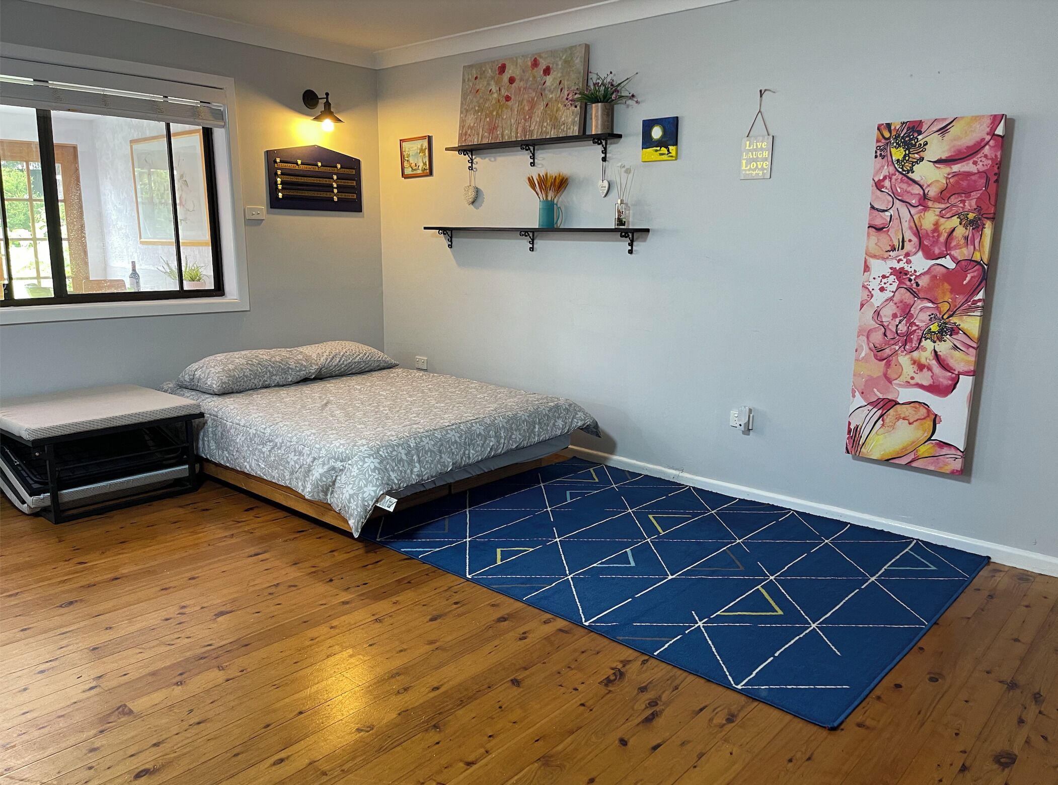 1 bedroom, desk, iron/ironing board, WiFi