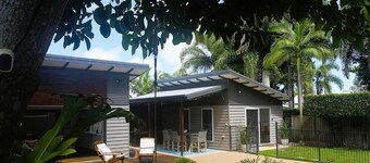 Pantai Indah (Beautiful Beach) Villa, Hervey Bay