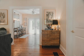 Interior - Samaya House Cozy 2BR 2 Baths Downtown Orlando (Orlando)