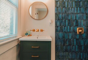 Håndklær, såpe og toalettpapir