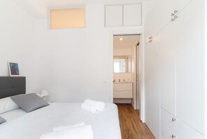 1 camera, ferro/asse da stiro, Wi-Fi, lenzuola