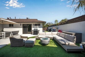 屋外ダイニングエリア