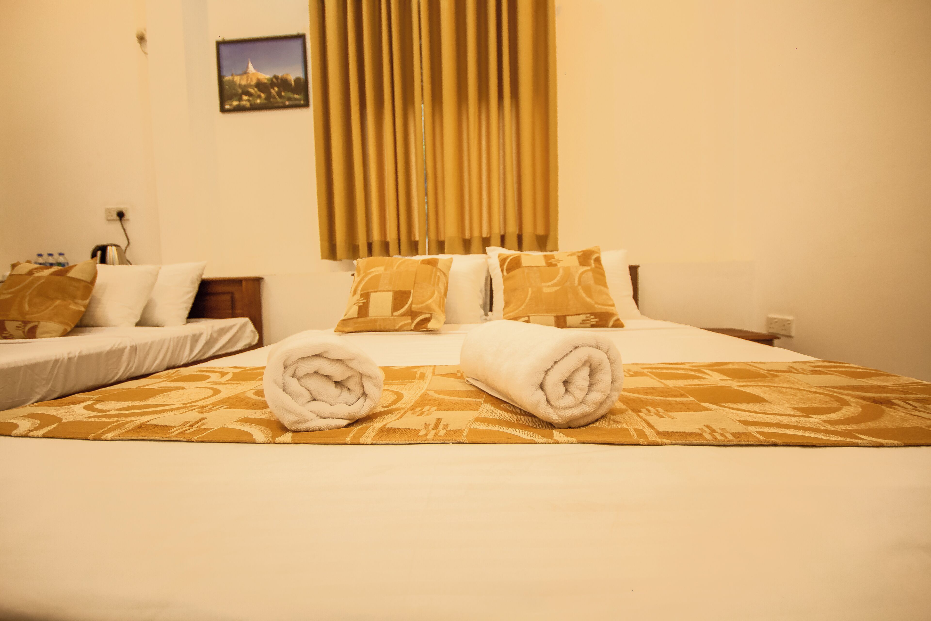 Deluxe Triple Room, 1 Bedroom | Seterika/papan seterika, Wi-fi percuma 