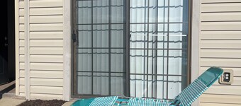 Chic 1-bedroom apartment with fitness room and AC in fabulous Indianapolis