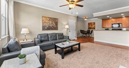 South Reno 1BR · Mountain Views, Pool & Mini Golf