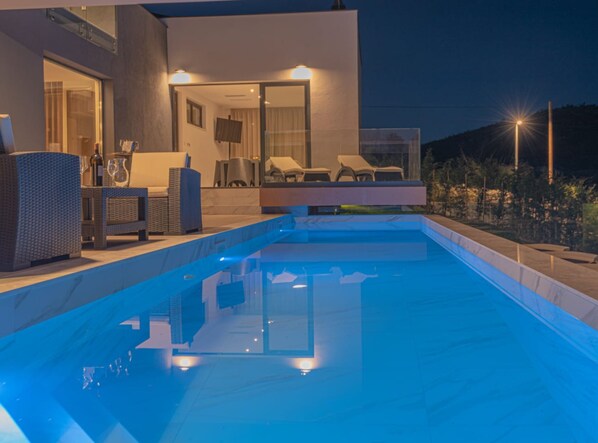 Villa (Four Bedroom Villa Šimun Zaton with ) | Outdoor pool