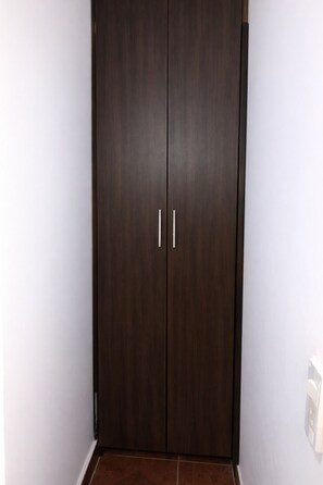 Interior - Room AREAS by QuBeLab (Bello)