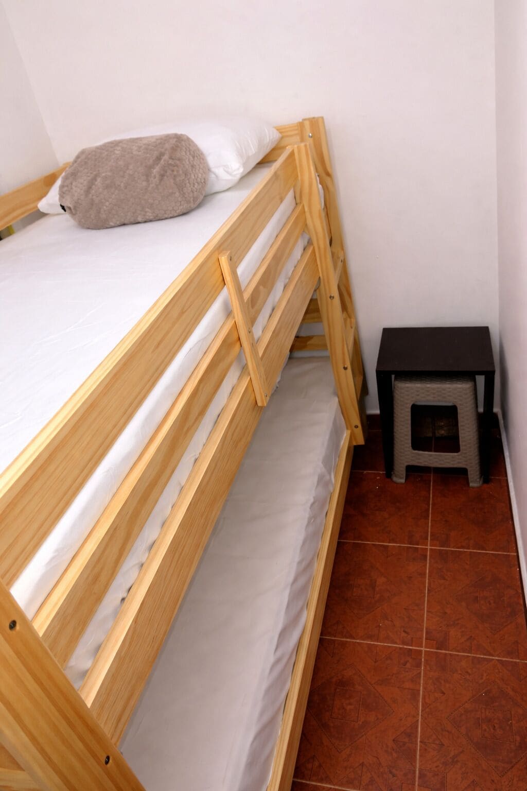 1 chambre, bureau, Wi-Fi gratuit, draps fournis