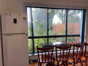 Dining - 3 bedrooms Home in west Melbourne (Laverton)