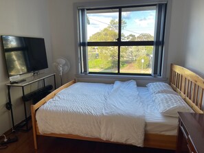 3 quartos, ferros/tábuas de passar roupa, Wi-Fi de cortesia