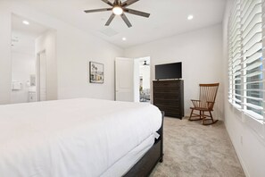 Unclassified image, 4 of 42, button