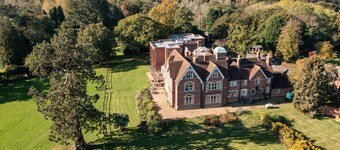 Comfortable and Spacious - Guest Room 7