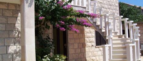 Apartment (Two Bedroom Apartment (Ana)) | Living room | 32-inch flat-screen TV with satellite channels