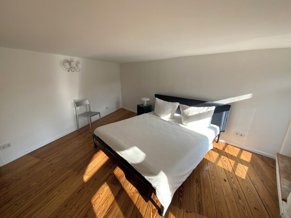 3 Schlafzimmer, Schreibtisch, WLAN, Bettwäsche
