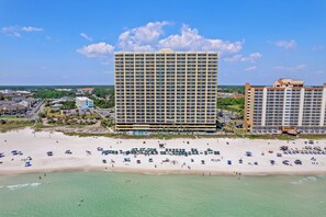 On the beach - Beachfront Condo w/ Ocean Views + Pool Access | Emerald Isle 808 by AvantStay (Panama City Beach)