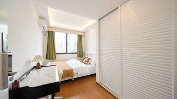 4 chambres, fer et planche à repasser, Wi-Fi, draps fournis