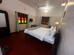 Chambre Double Supérieure, vue ville