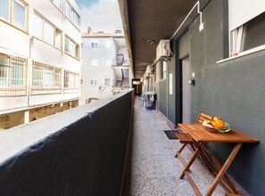 Appartement (Two Bedroom Apartment) | Balcon