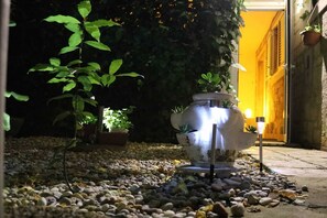 Studio (Studio Apartment with Terrace) | Garten