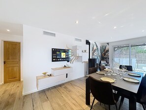 Immagine non classificata, 5 di 48, pulsante