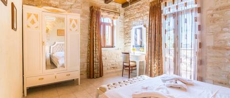 5 bedrooms, free WiFi