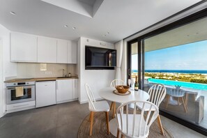 Dining - Villa in Gournes with Private Pool & Sea Views (Heraklion)