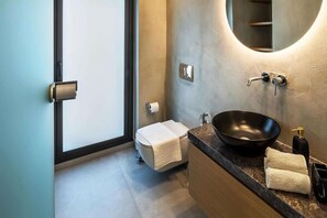 Shower, towels - Villa in Gournes with Private Pool & Sea Views (Heraklion)