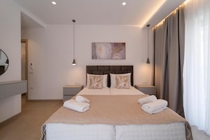 4 bedrooms, free WiFi