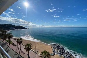 Beach - Villa in Lloret de Mar with Private Pool (Lloret de Mar)